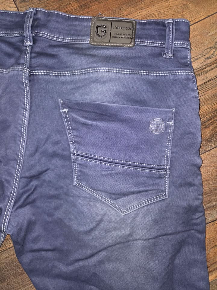 Men’s Street GutZ Dark Wash Jeans - Size 36 (Facebook Marketplace)